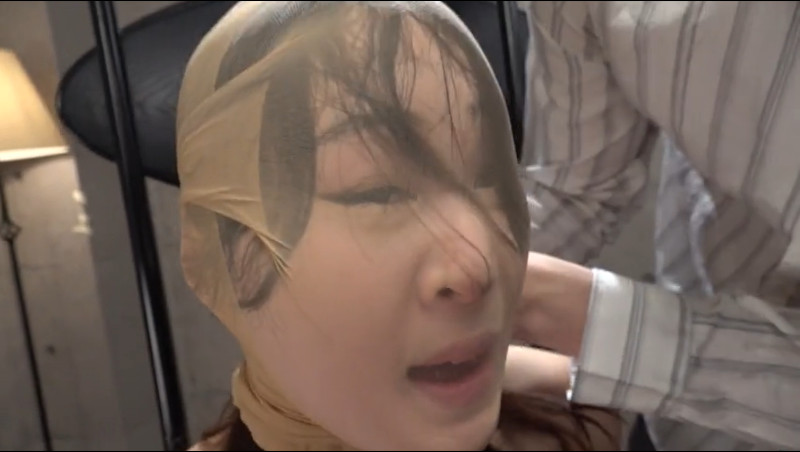 女子アナ 顔面パンスト2