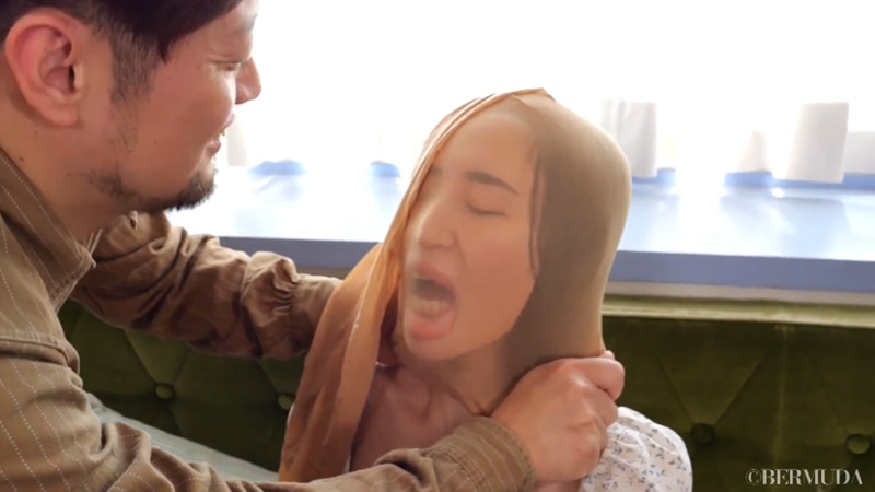 MOMONE 顔面パンスト