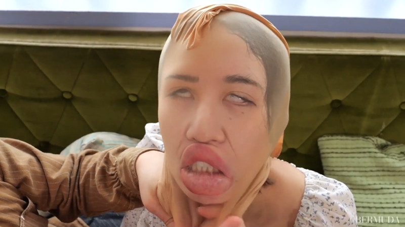 MOMONE 顔面パンスト6