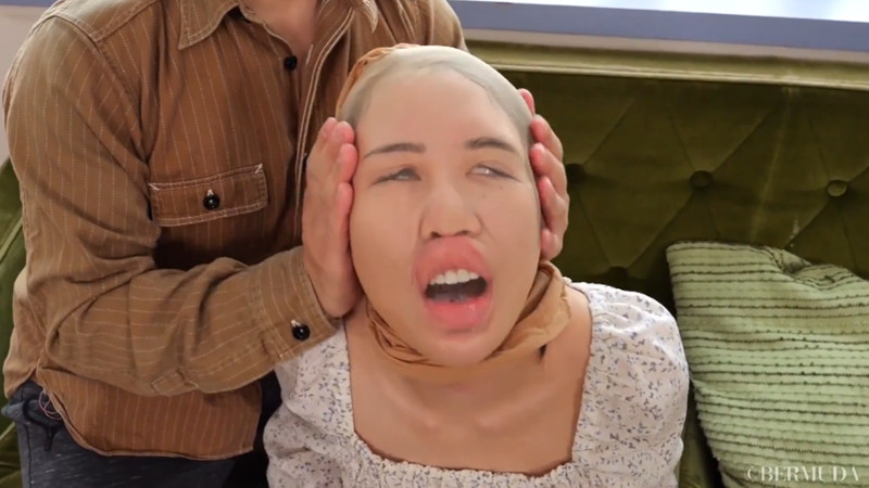 MOMONE 顔面パンスト7