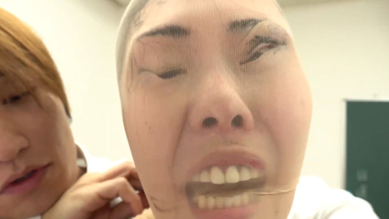 七瀬いおり 顔面パンスト2