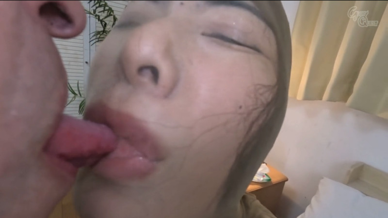 水川潤 顔面パンスト キス