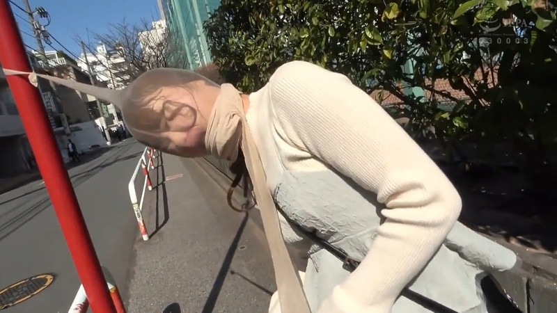 水川潤 野外 顔面パンスト6