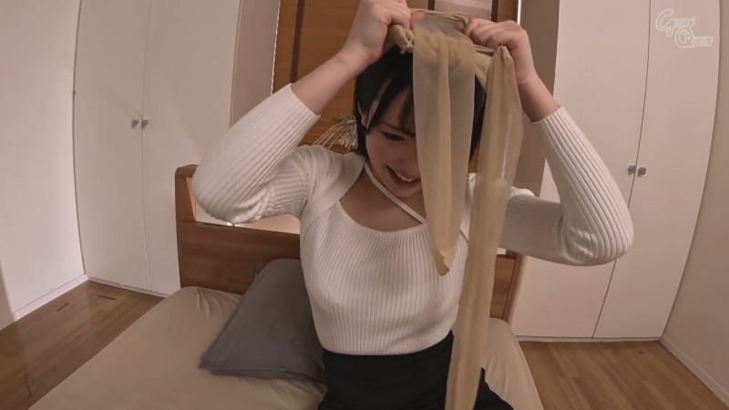 パンストを被る宇佐美みおん