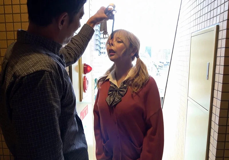 鹿野あも 鼻フック